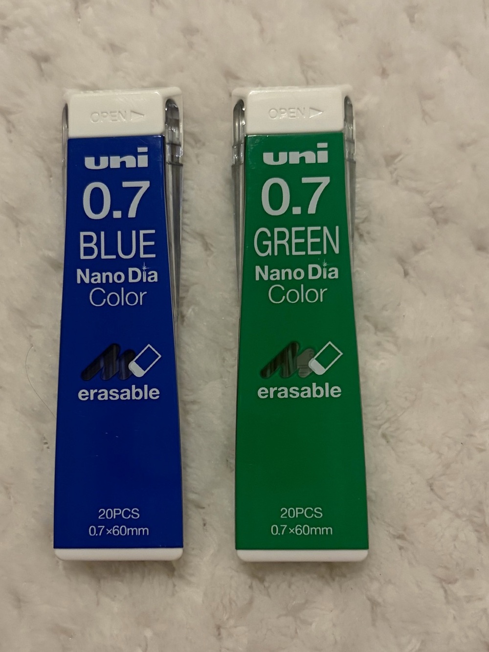 Uni 0.7mm Nano Dia Erasable Colored Lead - Green and Blue